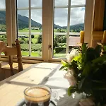 Sognefjorden-vik I Sogn *