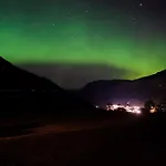 Sognefjorden-vik I Sogn * Brekka (Roysane)