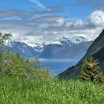 Daire Sognefjorden-vik I Sogn *